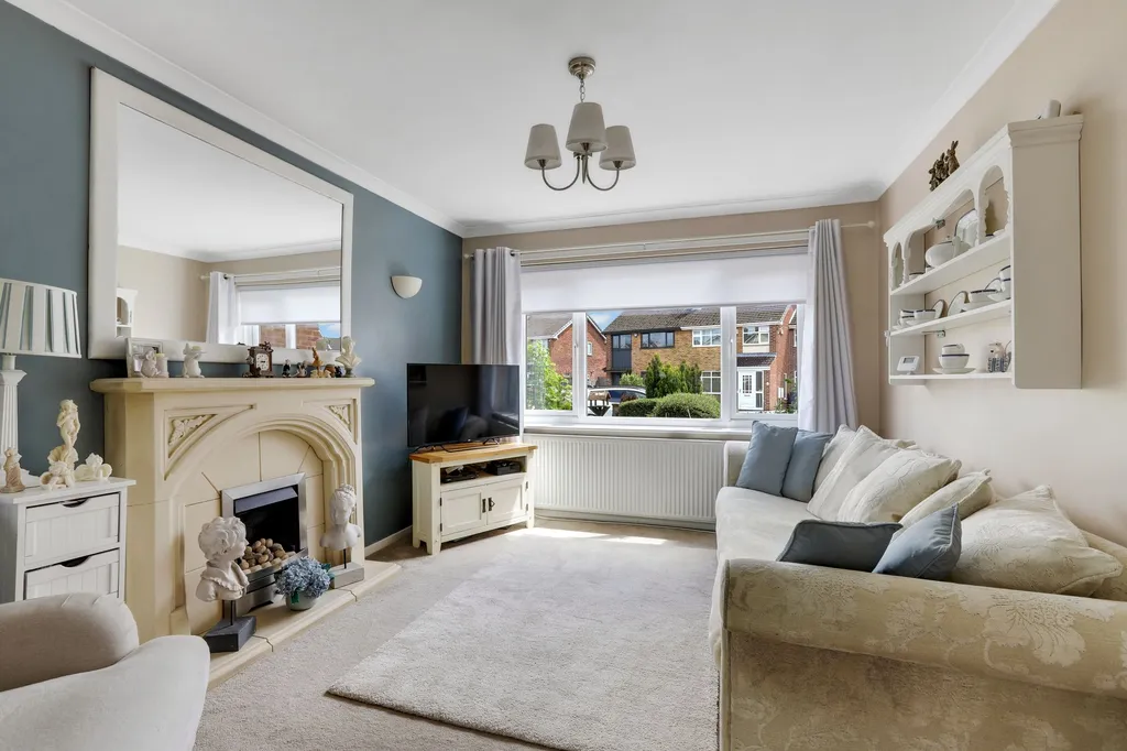 House in Ashfield, Wighay, Hucknall - More
