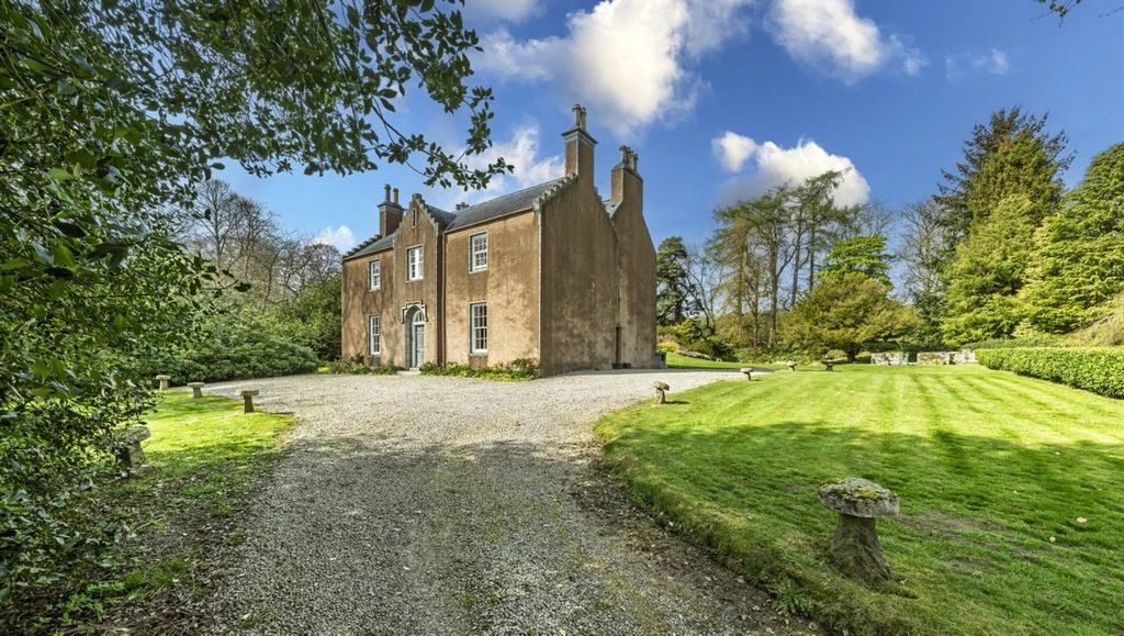 Property photo 1 of 14 Lead Image