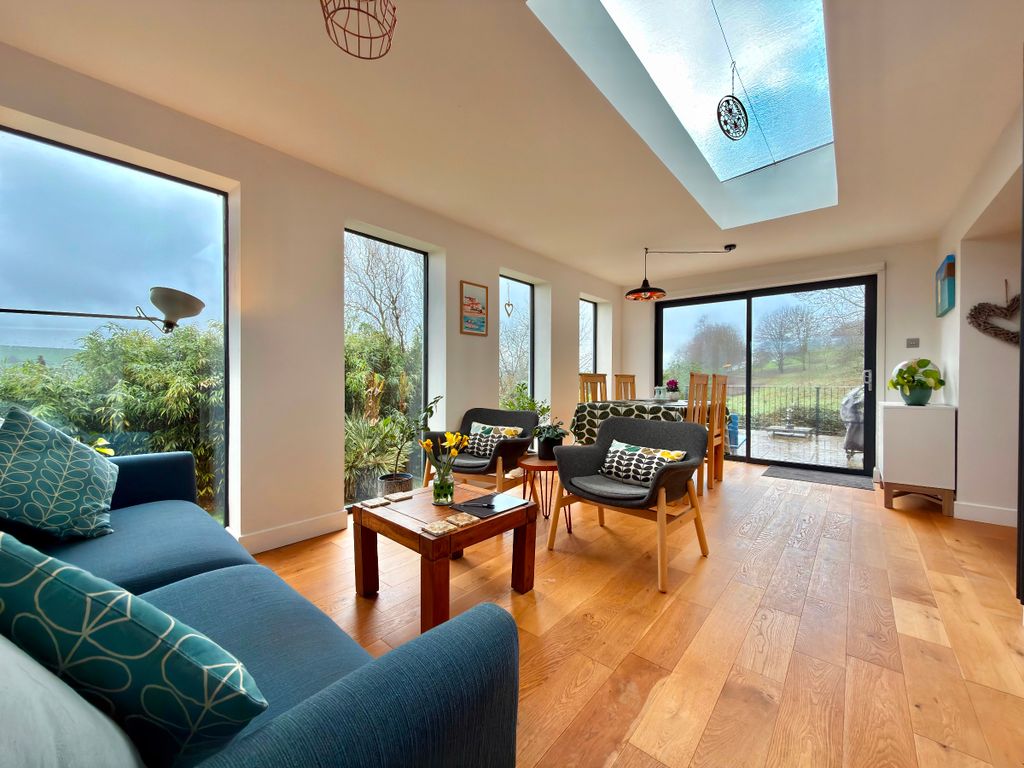 Property photo 3 of 26