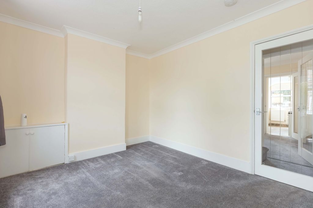 Property photo 3 of 14 Cross Street_7