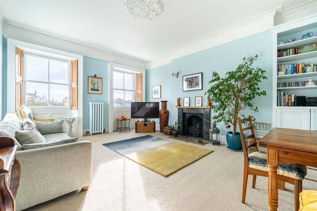 Property photo 3 of 40 Picture No. 09