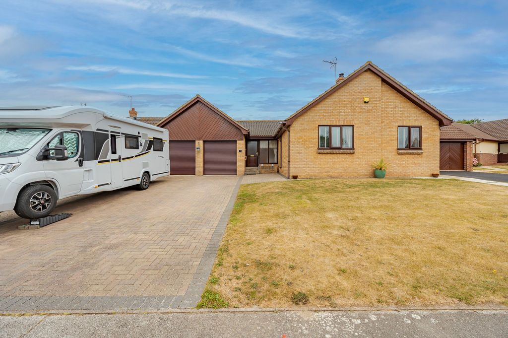 Property photo 1 of 23