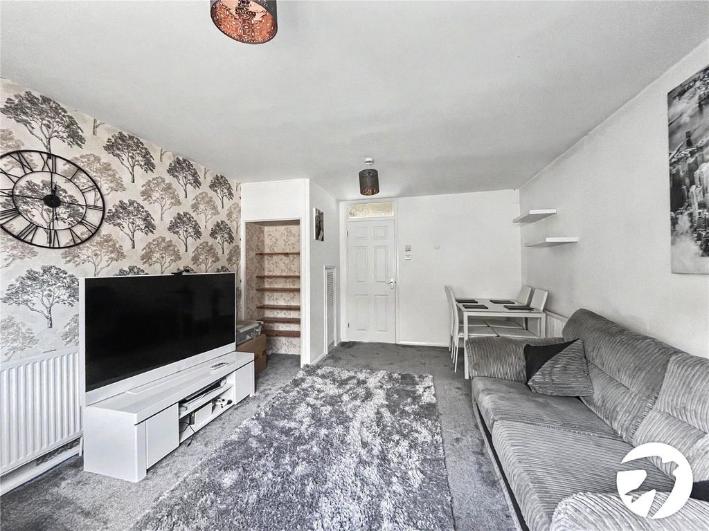 Property photo 3 of 13 Picture No. 18