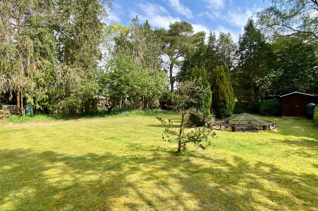Property photo 3 of 34 Gallery