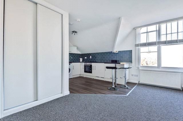 Property photo 3 of 7 Bedroom Area