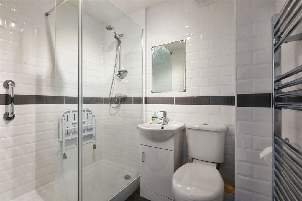 Additional image 6 of 2 bed flat for saleRushers Close, Worcestershire WR10