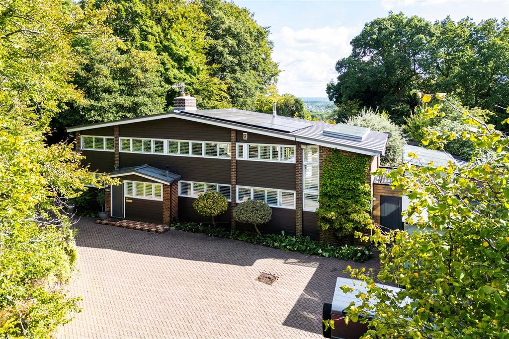 Property photo 1 of 37