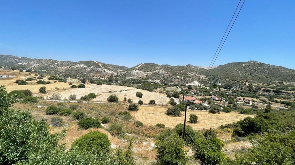 Property photo 2 of 3