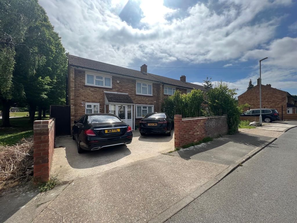Property photo 1 of 3 Great Benty, West Drayton, Middlesex, Ub7 7Up