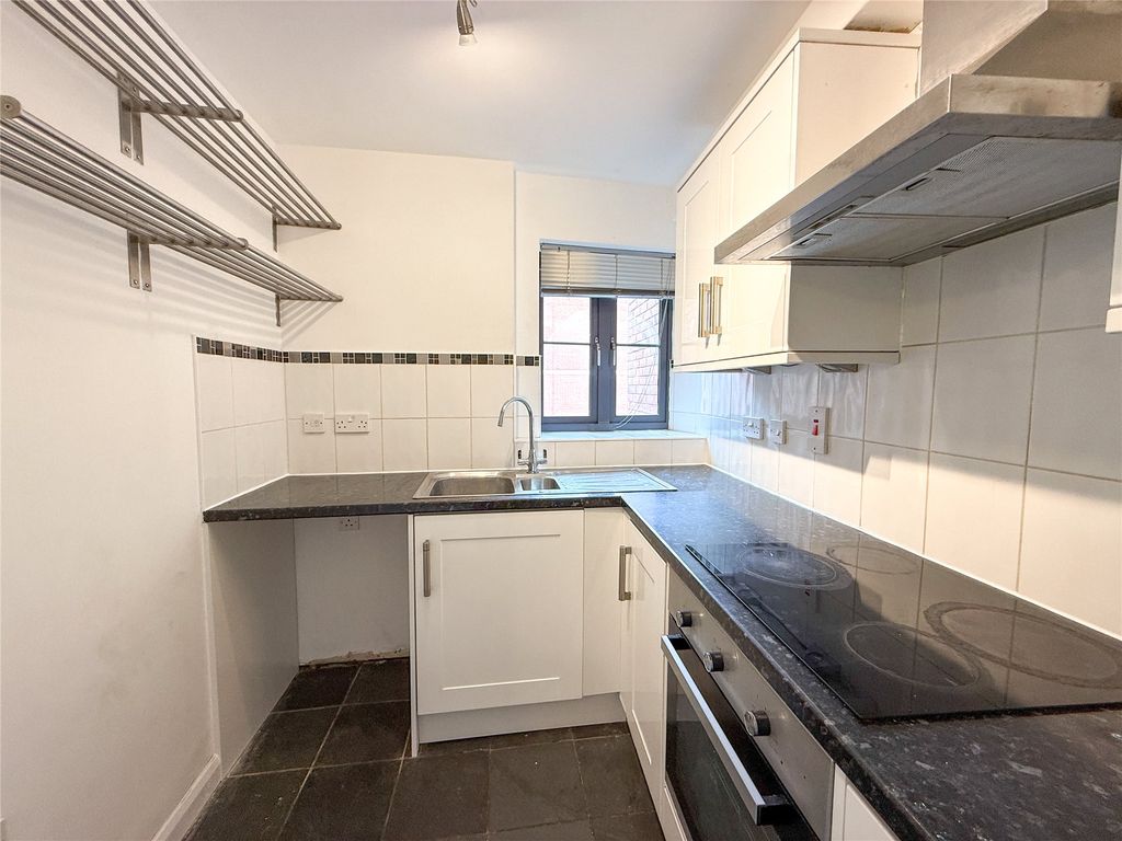 Property photo 2 of 12 Picture No. 34