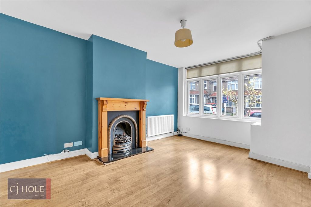 Property photo 1 of 20 Picture No. 15