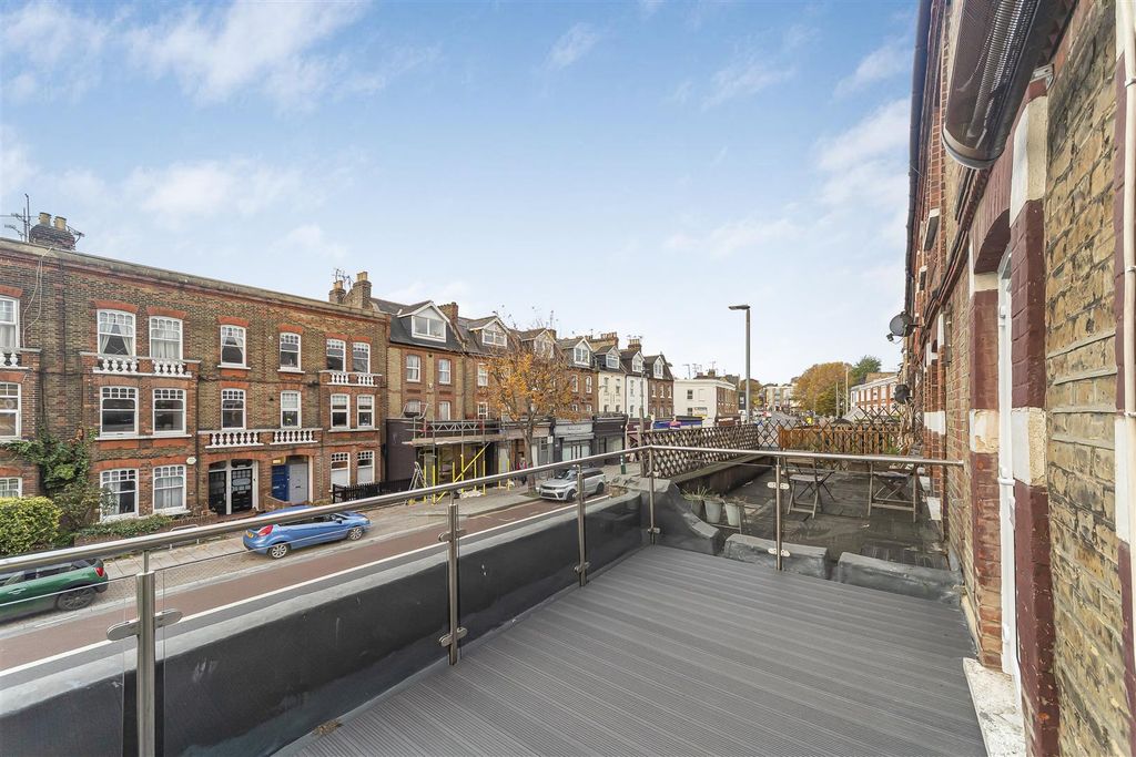 Property photo 3 of 14 Eden_Harper_Queenstown Rdsw8