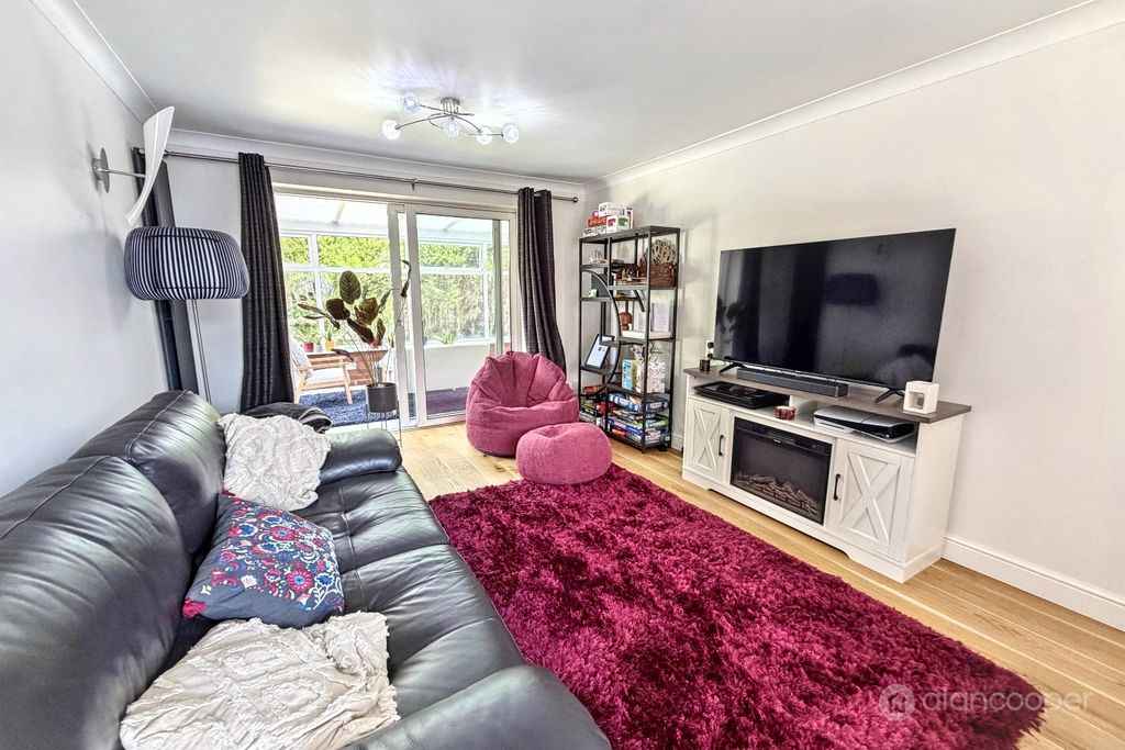 Property photo 3 of 31 5218054