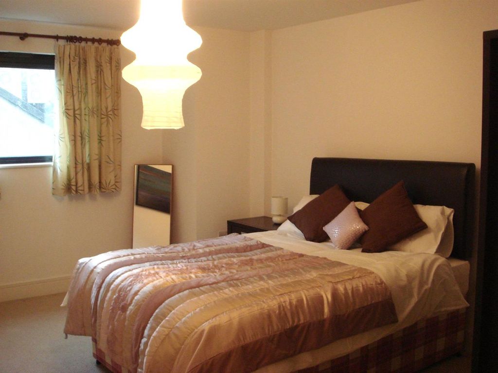 Property photo 2 of 4 Bedroom.Jpg