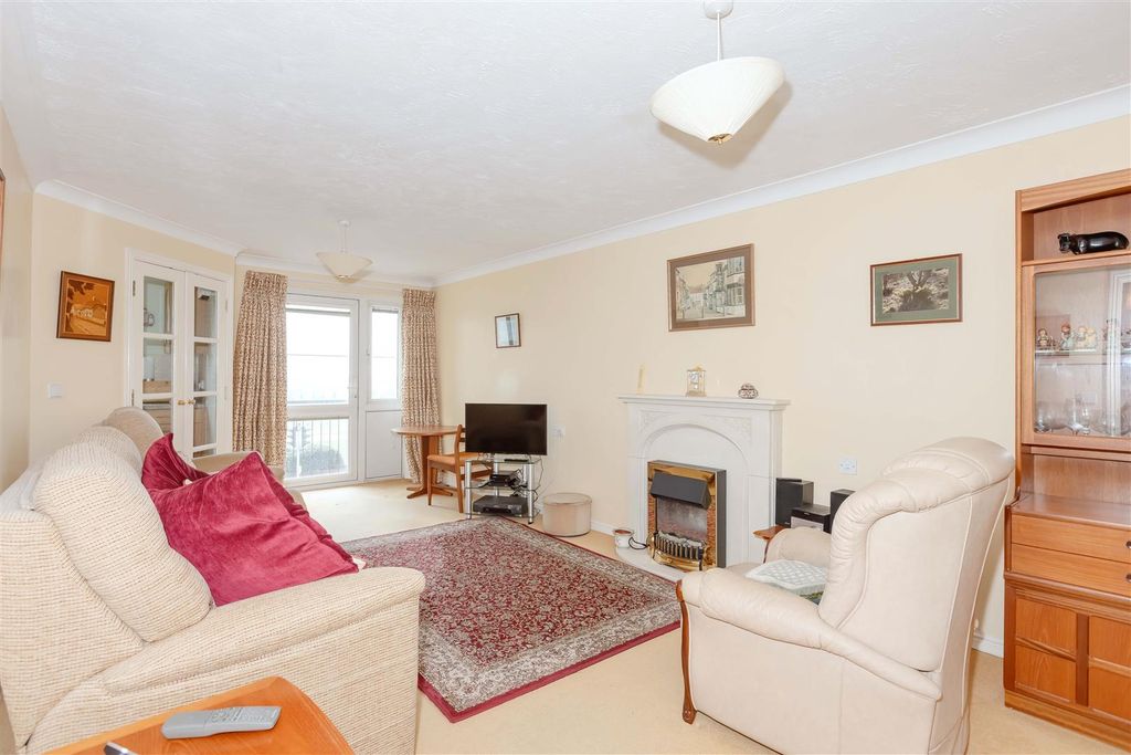 Property photo 3 of 14 Beachville Court_9.Jpg