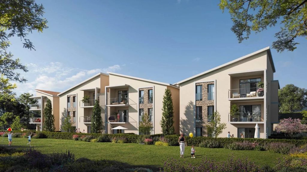 Property photo 1 of 3