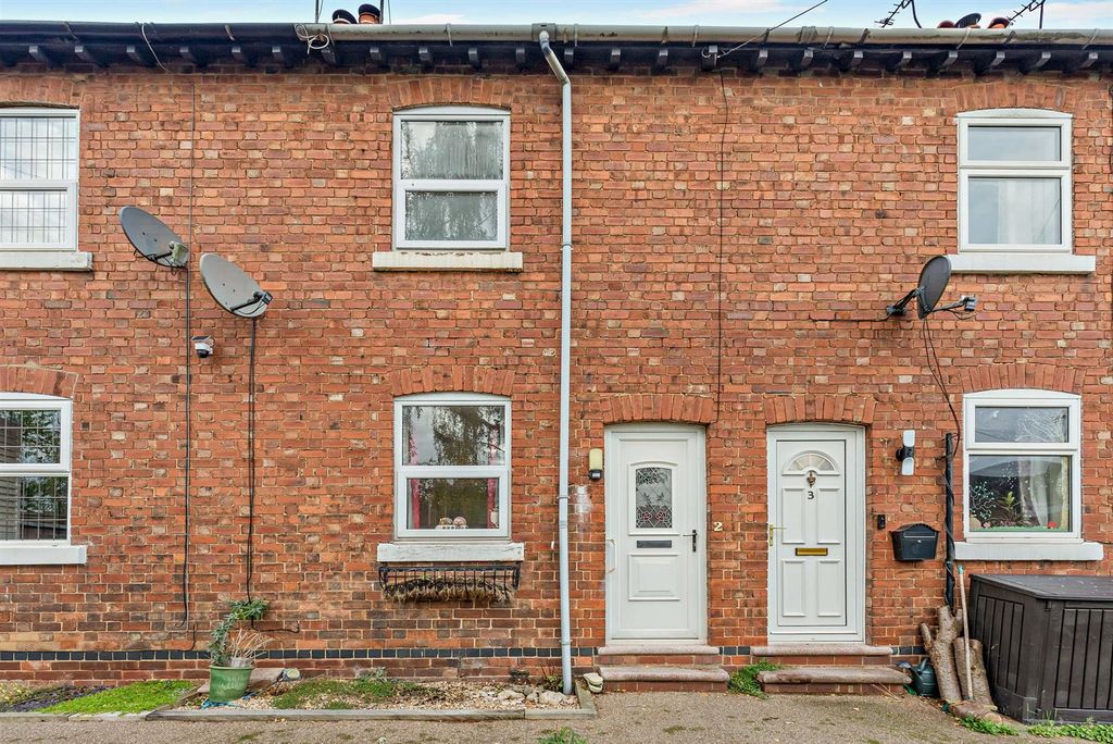 Property photo 1 of 12 8667738-Exterior05-800.Jpg