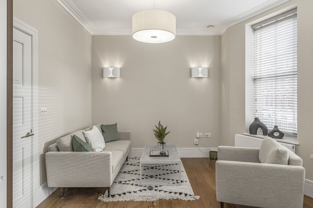 Property photo 1 of 23 Second_Floor_Flat...