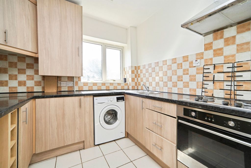 Property photo 3 of 12