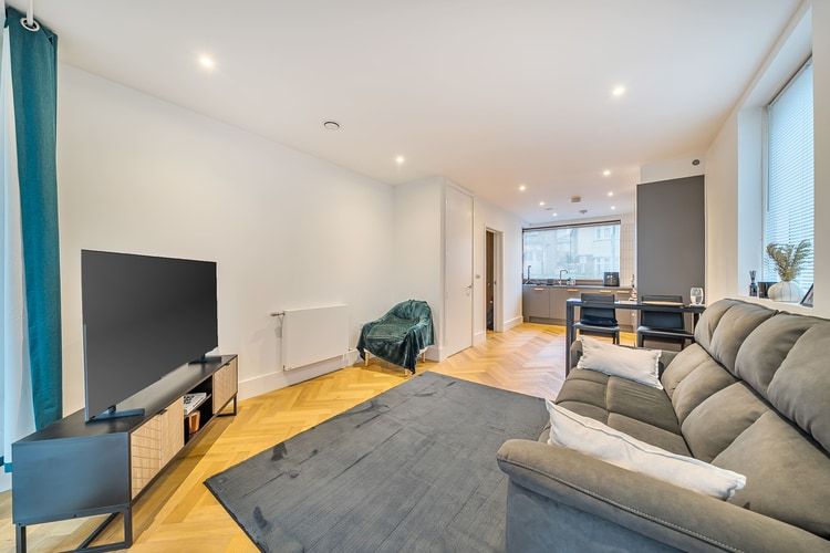 Property photo 2 of 14