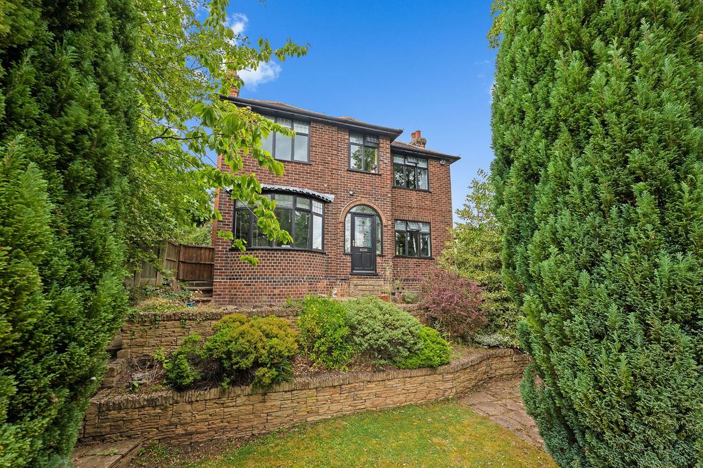 Property photo 2 of 28