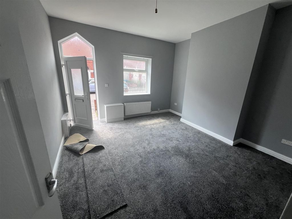 Property photo 3 of 13 Living Roomss.Jpg