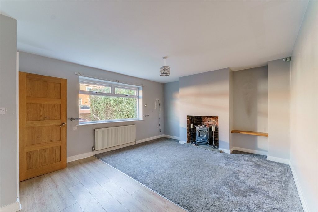 Property photo 3 of 22 Picture No. 16