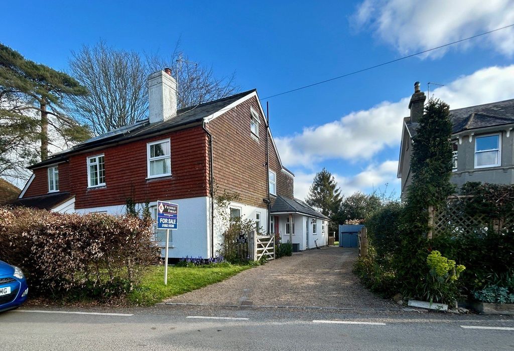 Property photo 2 of 23 Picture No. 28