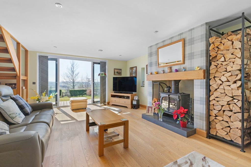 Property photo 3 of 41 Picture 3