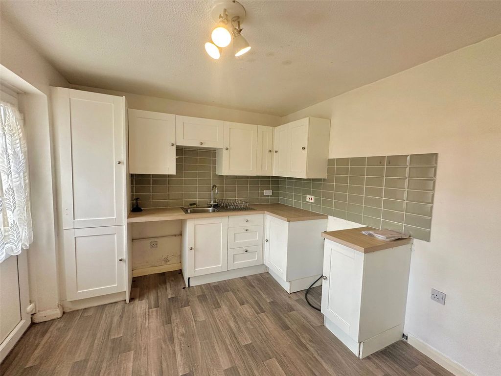 Property photo 2 of 10 Picture No. 05