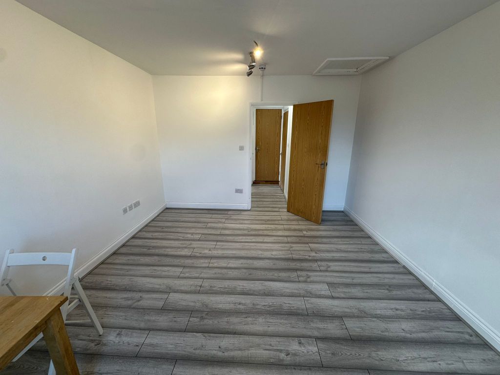 Property photo 2 of 4