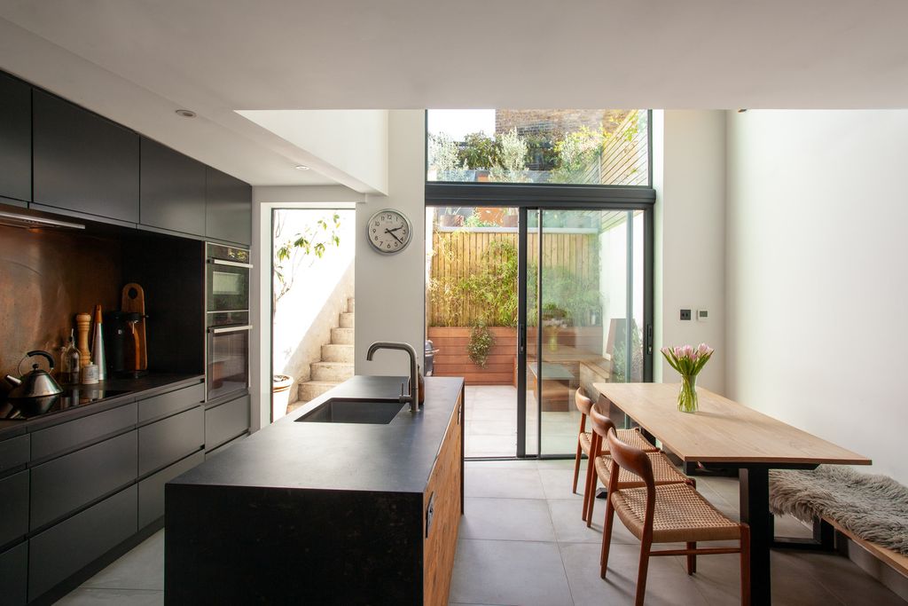 Property photo 1 of 32 338478 - Tmh_Shakespeareroad_Kelliott_001.Jpg