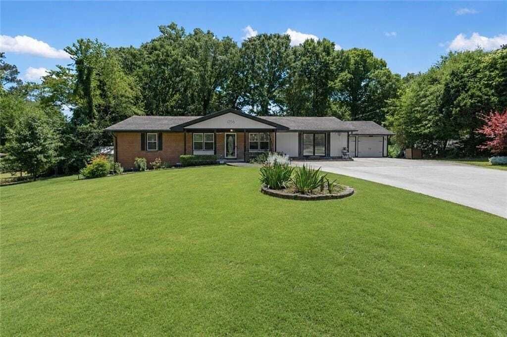Property photo 1 of 31