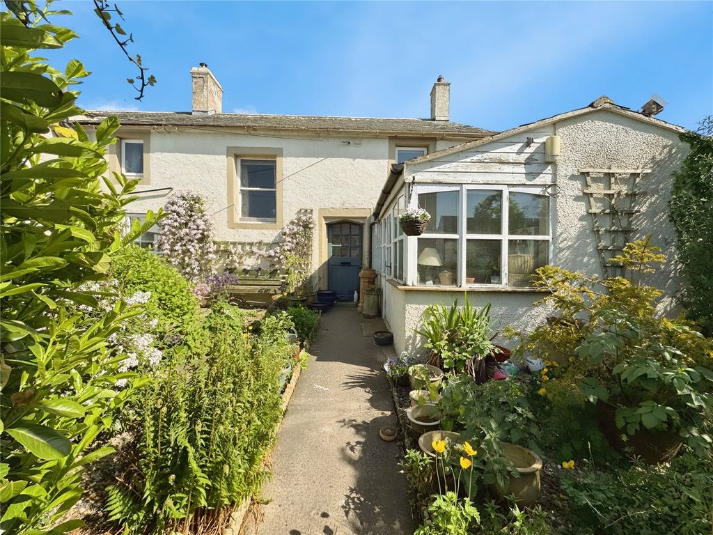 Property photo 1 of 15 Outside