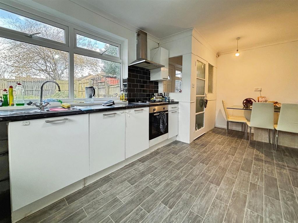 Property photo 2 of 19 Kitchen/Diner