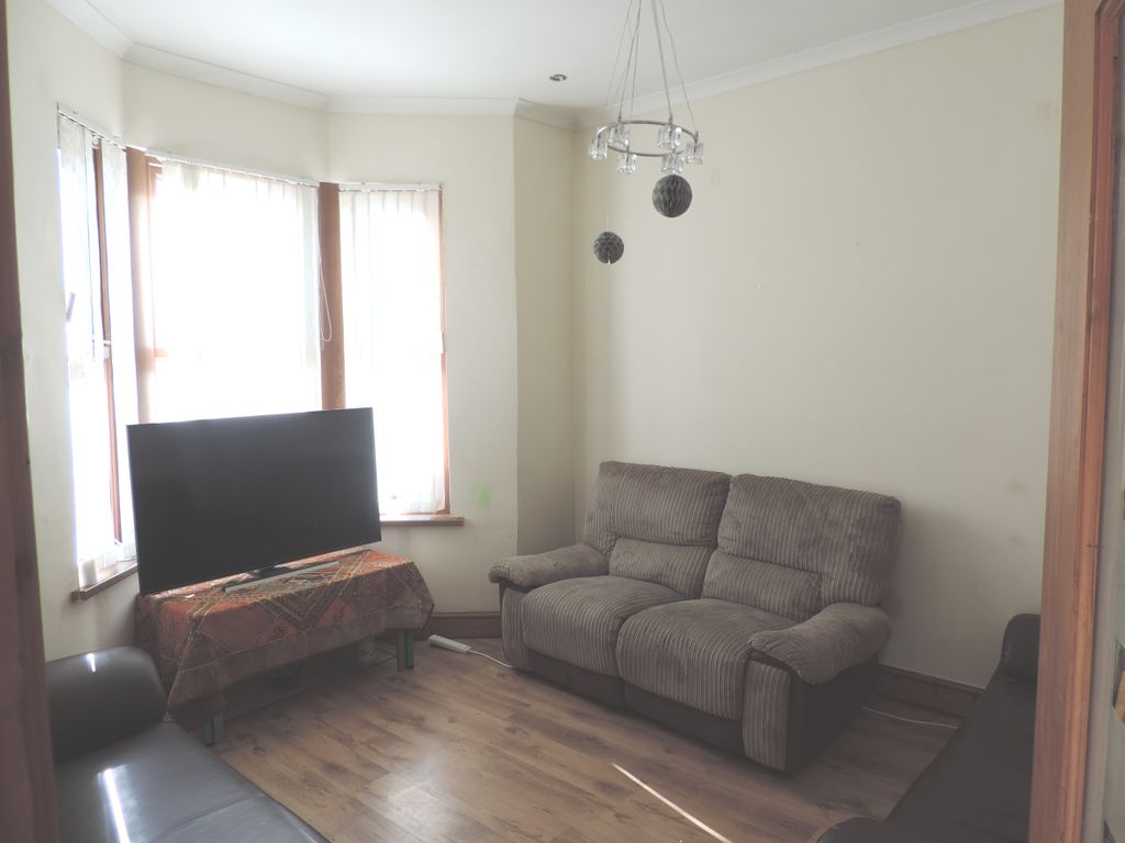 Property photo 1 of 33