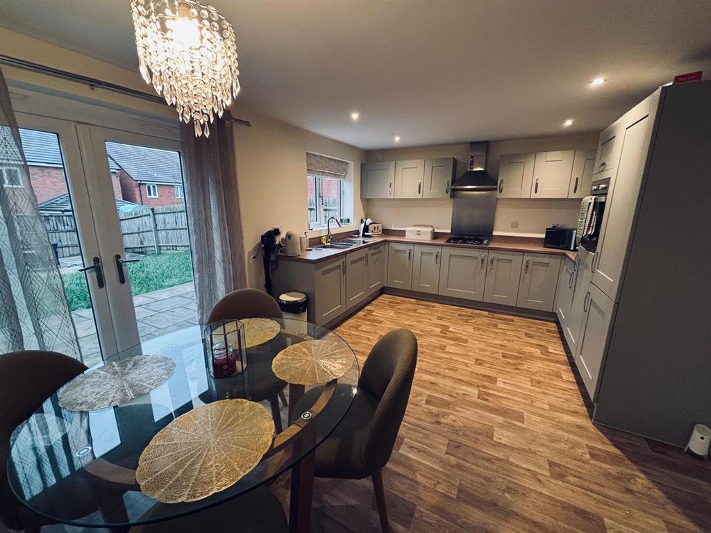 Property photo 3 of 12 Kitchen-Diner Overview 36 Marston Lane.Jpeg