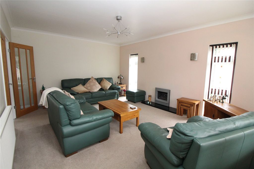 Property photo 2 of 15 Picture No. 14