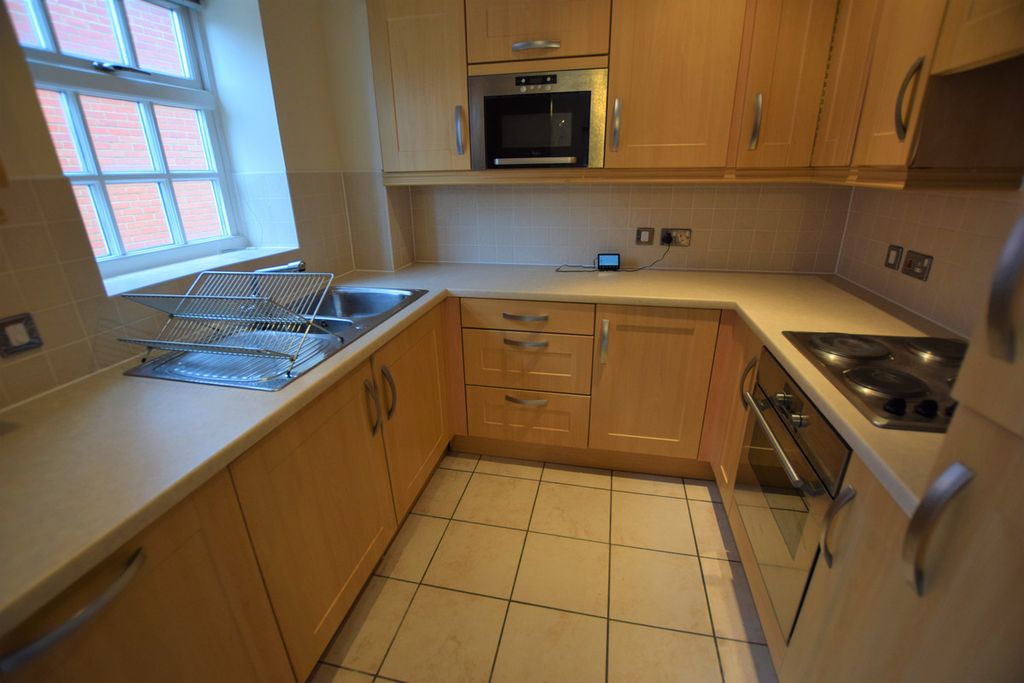 Property photo 2 of 9