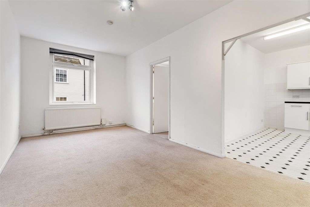 Property photo 2 of 17 1B Arun Street-012.Jpg