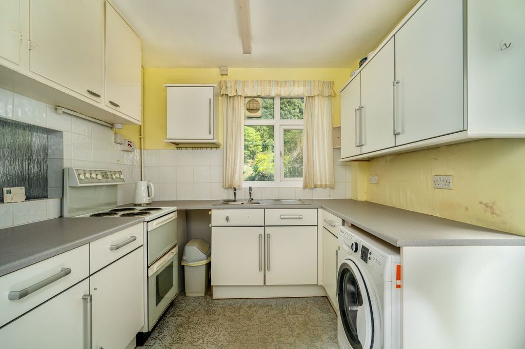 Property photo 2 of 21