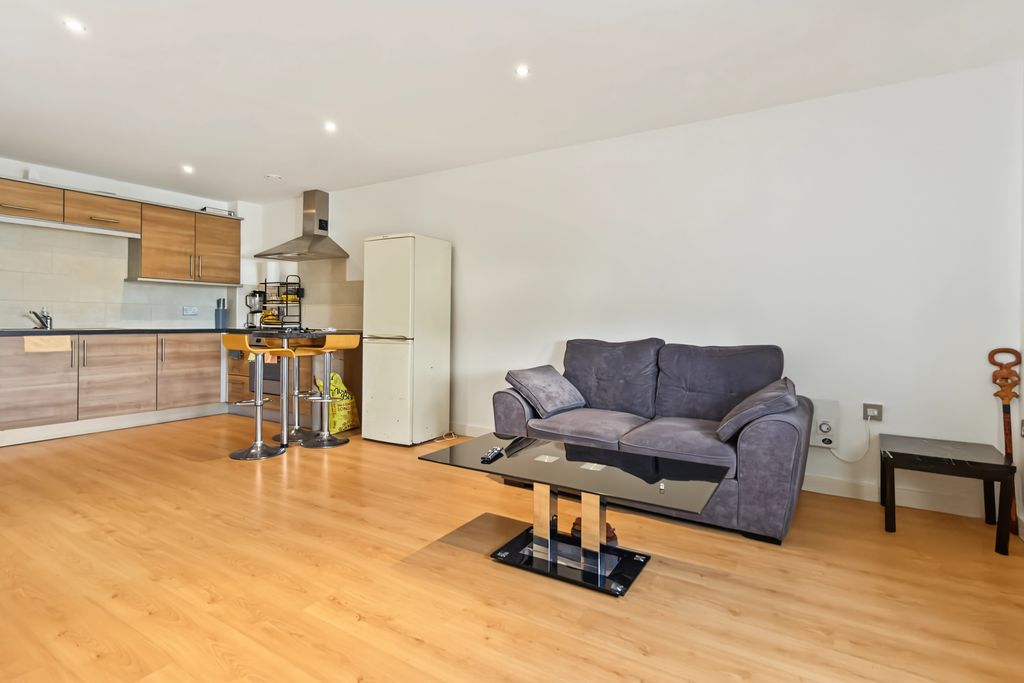 Property photo 3 of 13