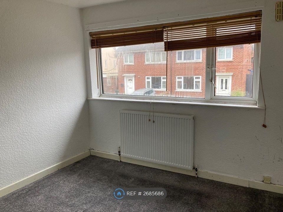 Property photo 3 of 11 Bedroom