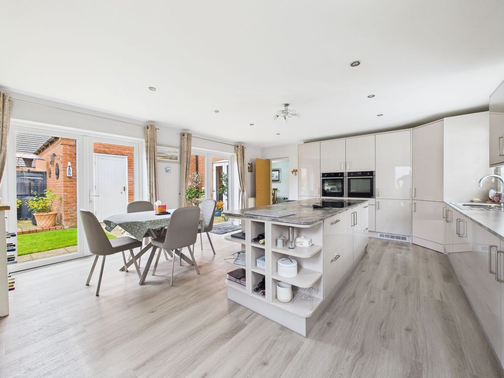 Property photo 3 of 30