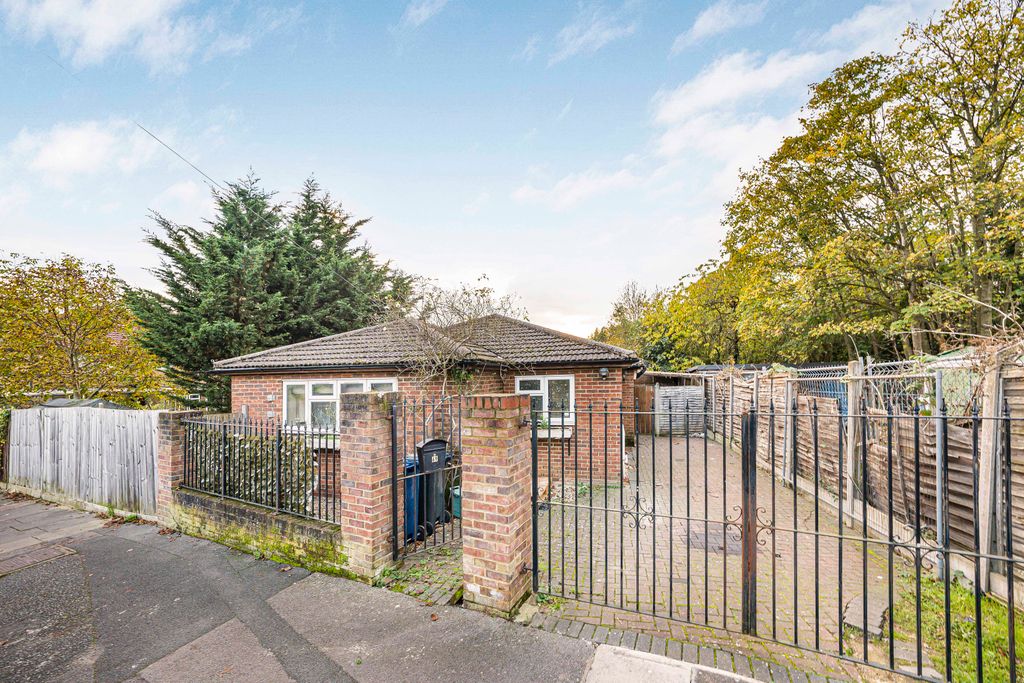 Property photo 1 of 11 Dsc02499