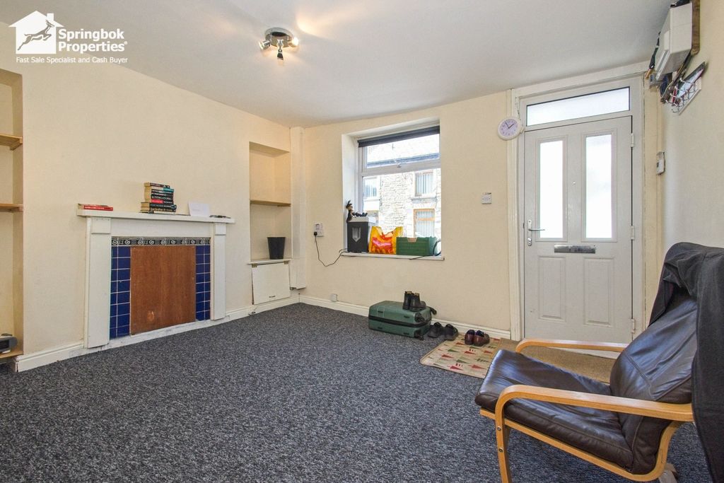 Property photo 2 of 10 Image 1