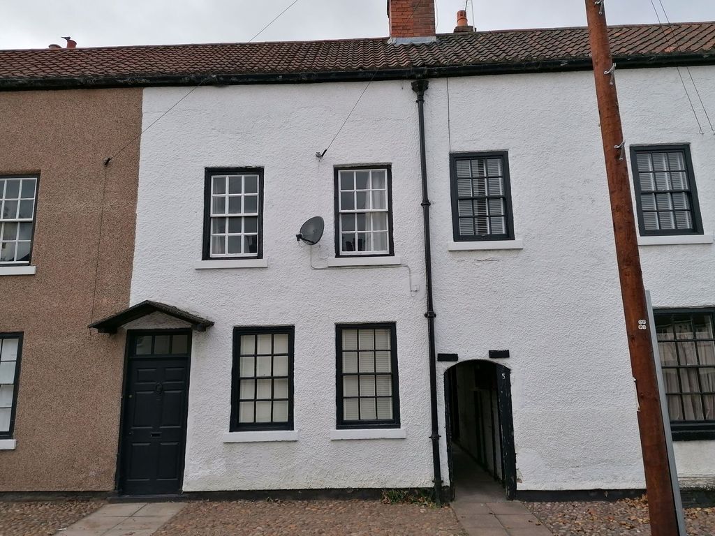 Property photo 1 of 11