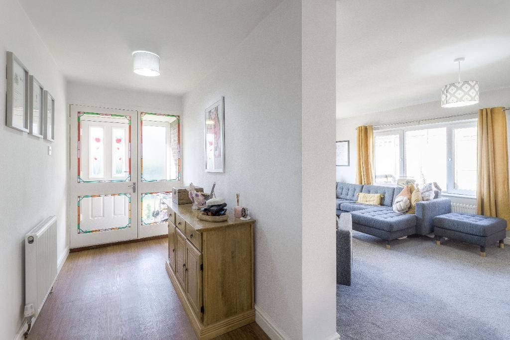 Property photo 3 of 15 Entrance Hall