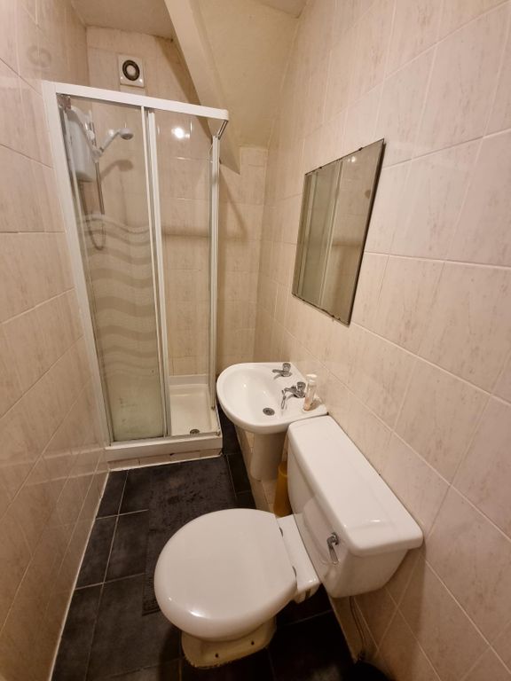 Property photo 3 of 6 Gallery