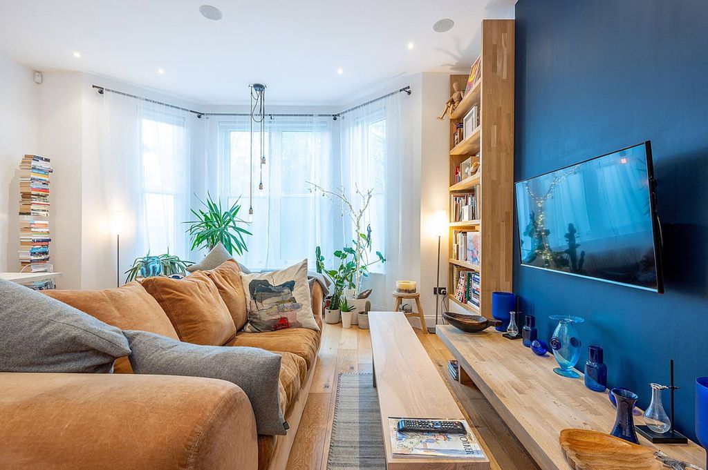 Property photo 3 of 15